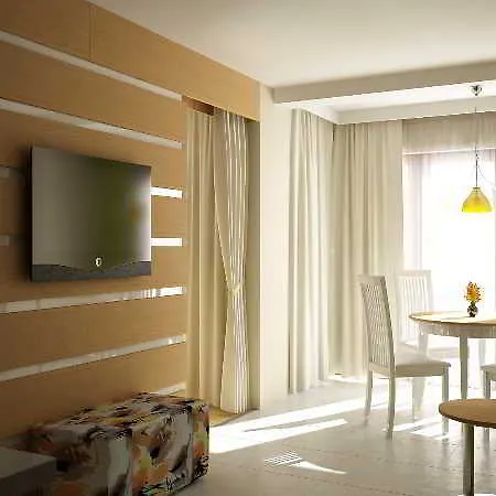 Forest Hotel 4*