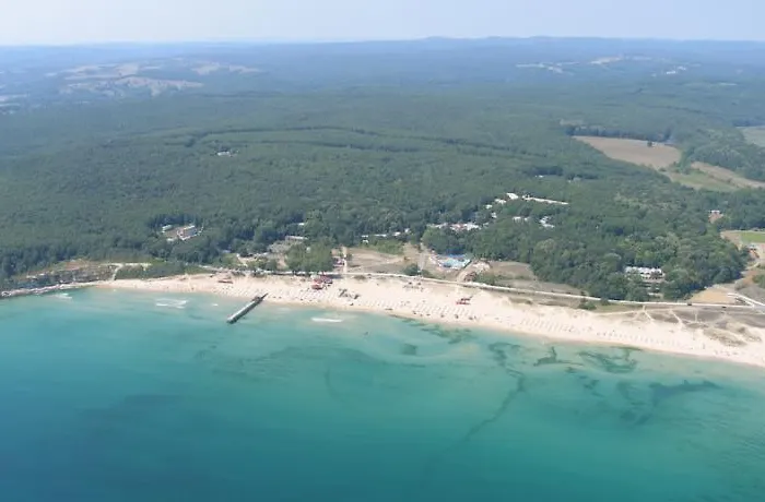 Forest ホテル プリモルスコ