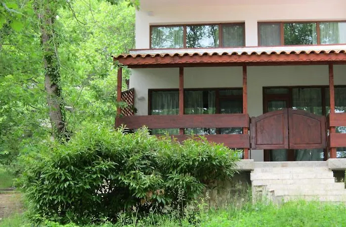 ホテル Forest プリモルスコ